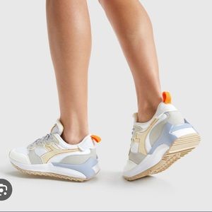 Diadora Jolly Canvas WN Sports Shoes
